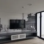1-On-Albert Studio Apartments